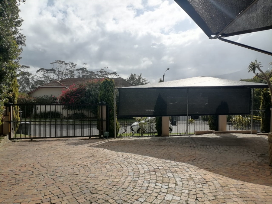 4 Bedroom Property for Sale in Rome Glen Western Cape